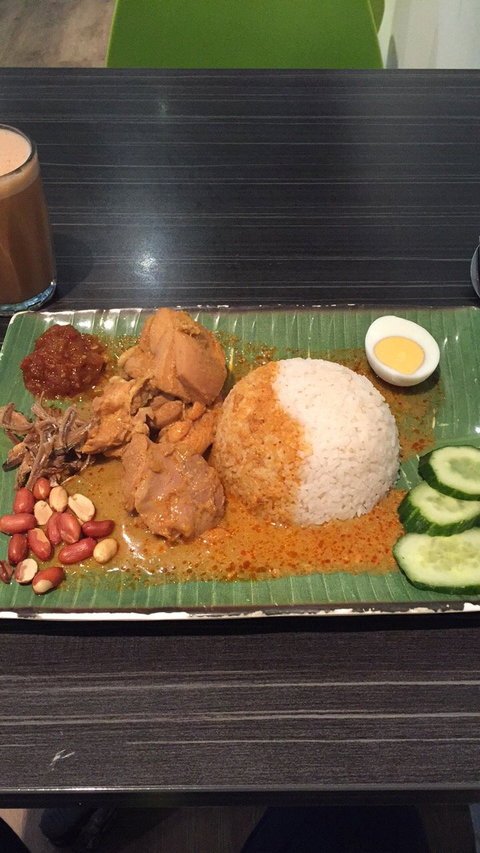 Mamak Corner - Dentist Find 5