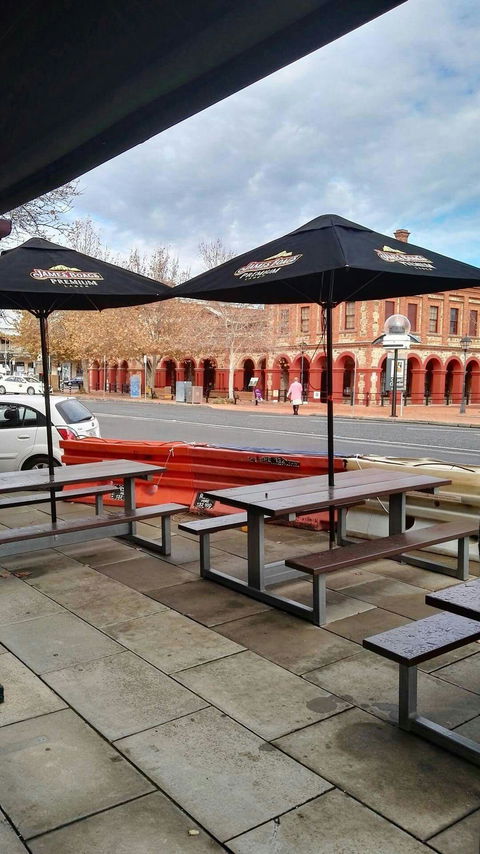 Commercial Hotel Port Adelaide - Dentist Find 2