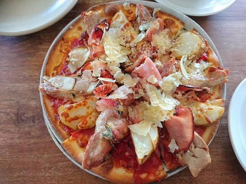 Good Life Modern Organic Pizza - Dentist Find 0