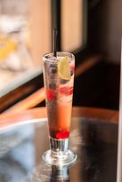 Horizons Cocktail Lounge - Dentist Search 6