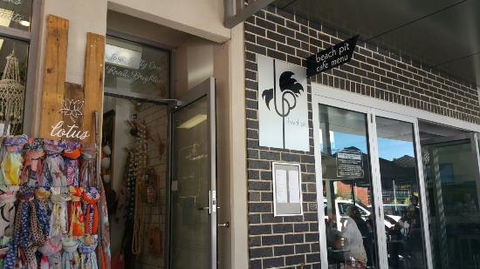 Cafe Beach Pit - Dentists Australia 0