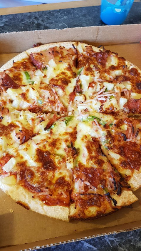 Paradise Pizzas - Dentist Find 4