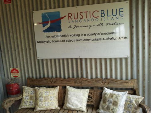 Rustic Blue - Dentist Find 0
