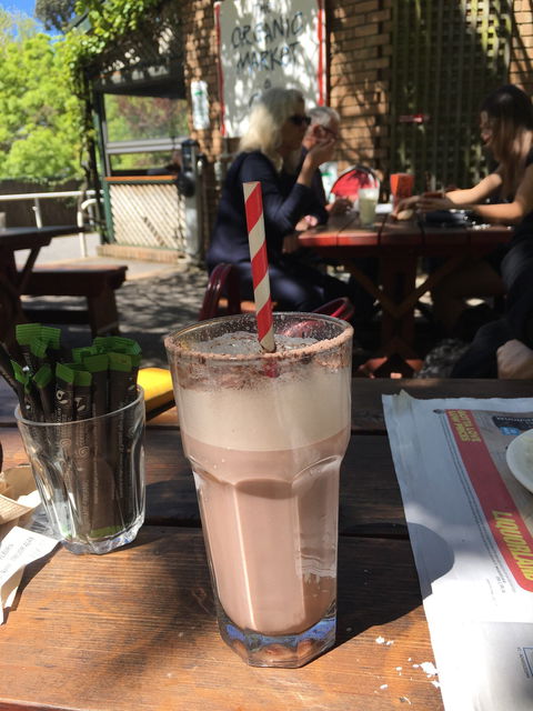 The Organic Market & Cafe - Dentist Find 4