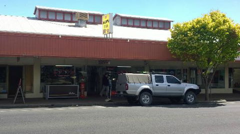 Acky's Takeaway - Dentists Australia 0