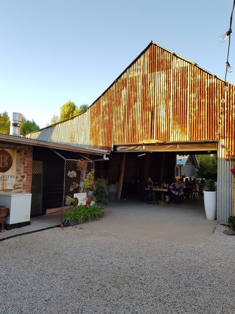 Barristers Block Cellar Door - Dentist Find 5