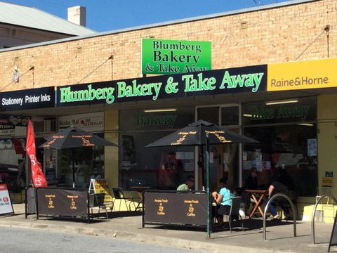 Blumberg Bakery & Take Away - Dentist Find 0