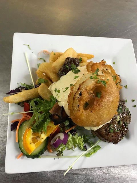 Clare Castle Hotel Restaurant - Dentist Search 4