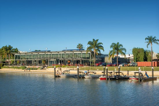 Renmark Club