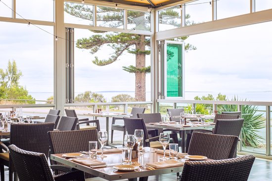 Sarins Bar  Restaurant