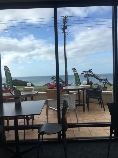 Sorrento's Pizzeria - Dentists Australia 6