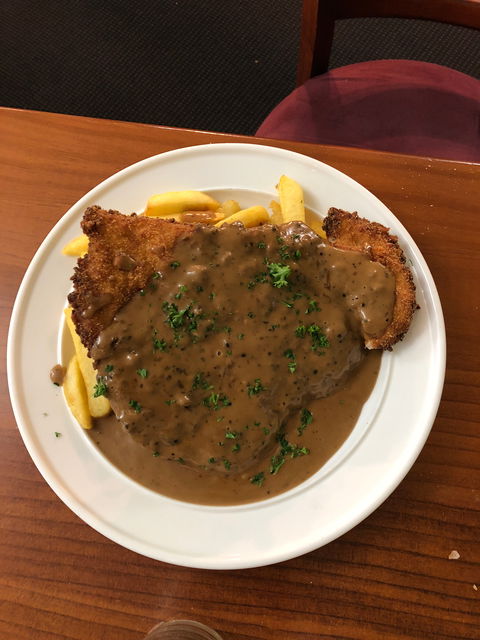 Tailem Bend Hotel And Restaurant - Dentist Find 3