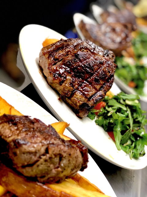 The Avenue Cafe & Restaurant - Dentist Find 3