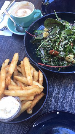 Hunter  Scout Cafe
