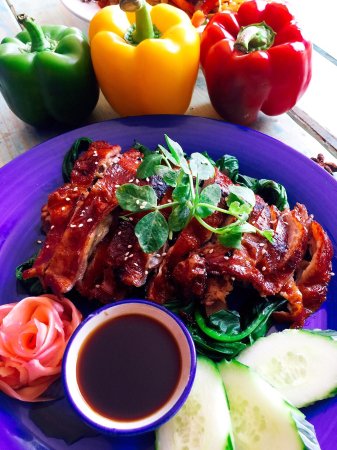 Jao Jorm Thai Restaurant - Dentist Find 0