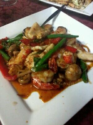 Lanna Cafe And Thai Restaurant - Dentist Find 2