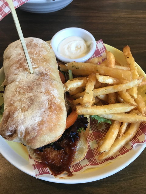Let Minnow Cafe - Dentist Find 1