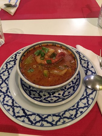 Maeploy Thai Regents Park
