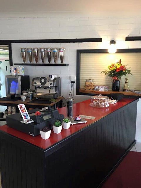 Meningie's Waterfront Cafe - Dentists Australia 3