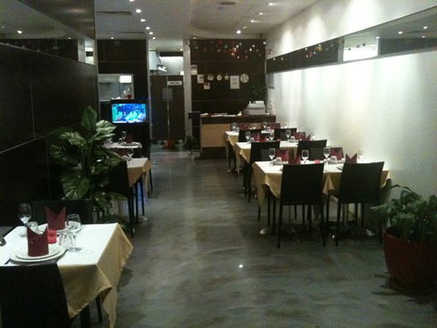 Raj's Palace Indian Restaurant - Dentist Find 0