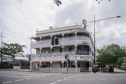 Regatta Hotel - Dentist Find 0