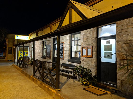 Riverton Hotel
