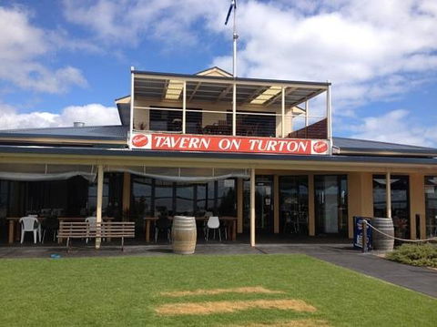 Tavern On Turton - Dentist Find 0