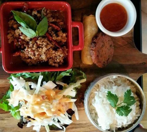 Chili Coco Thai Kitchen and Cafe