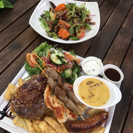 Le Vintage Boutique Cafe