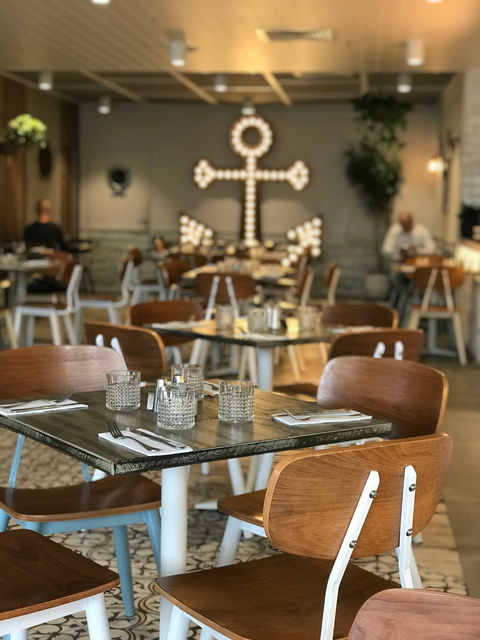 Beachside Pavilion - Dentist Find 2