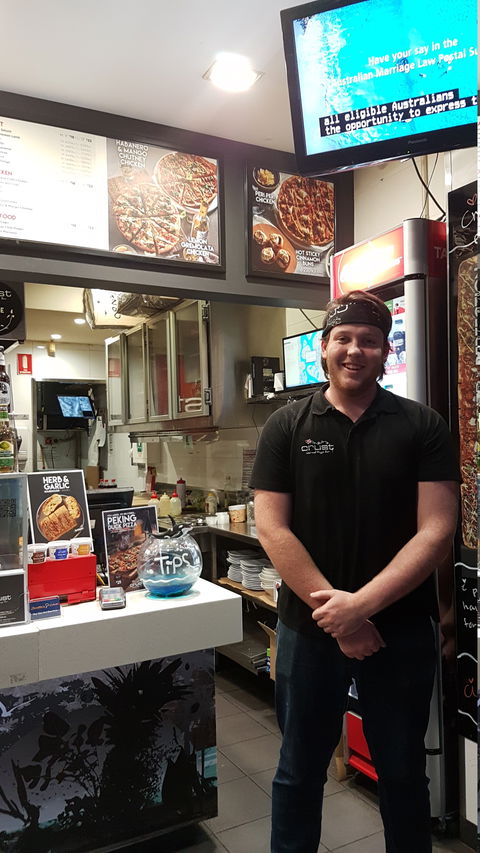 Crust Gourmet Pizza Bar Surfers Paradise - Dentist Find 1