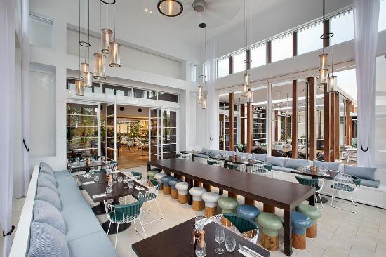 Garden Kitchen  Bar