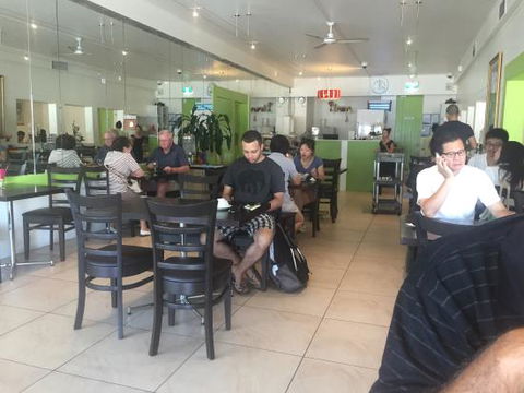 Pho Hung - Dentist Find 0