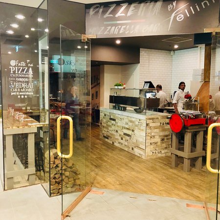 Pizzeria Mozzarella Bar By Fellini