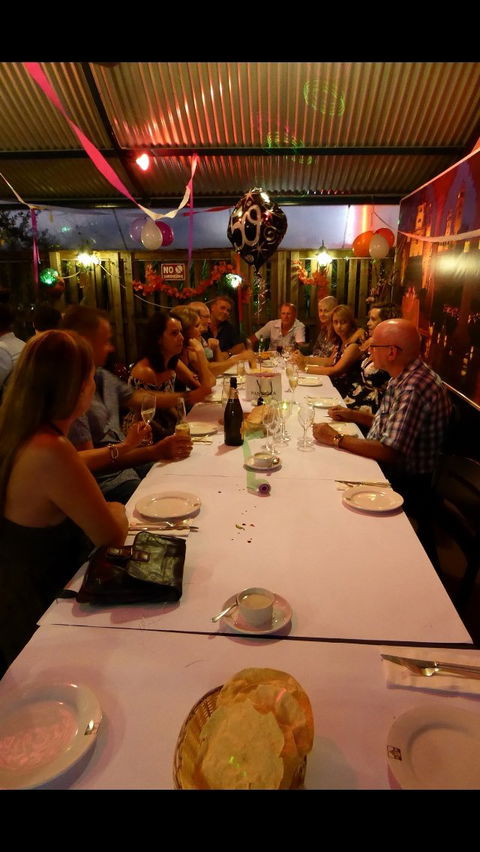 Tandoor & Curry Hut - Dentists Australia 5