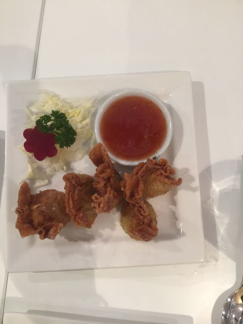 Thong Bai Thai - Dentist Find 4