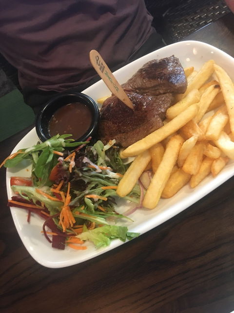 Bull 'N' Barra Restaurant - Dentist Find 3