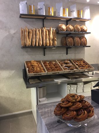 Noosa Hot Bread Shop - Dentist Find 0