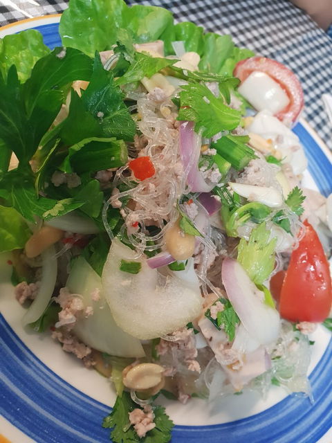 CB Thai Cuisine - Dentist Find 5