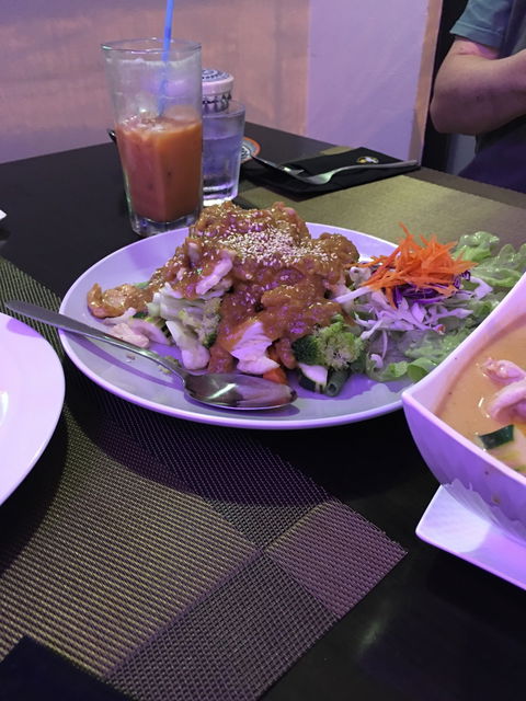Thai Sangtian Restaurant - Dentist Find 5