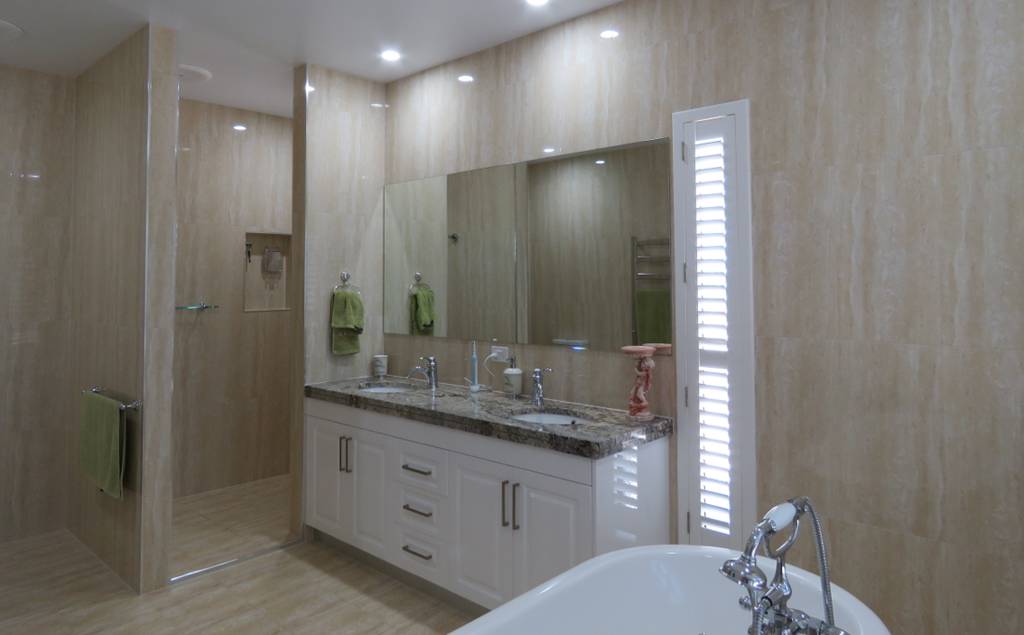 Bonaventura PhillipBuilder