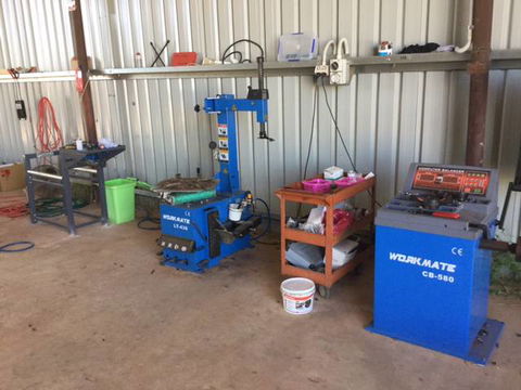 Discount Tyres & Batteries - Dentist Search 2
