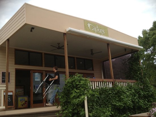 Capers Cafe