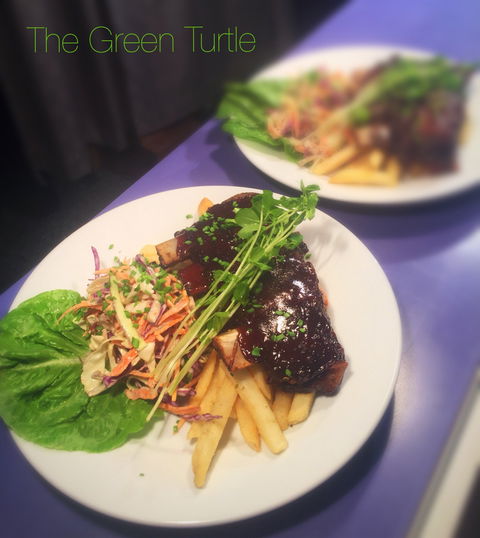 Green Turtle Cafe & Bar - Dentist Find 3