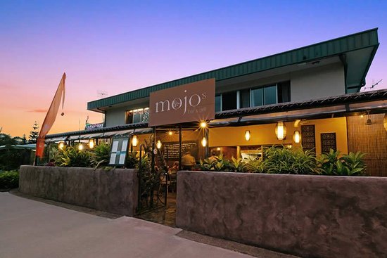 Mojo's Bar  Grill