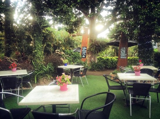 Montville Cafe Bar and Grille