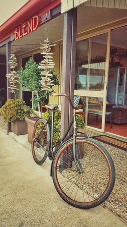 Blend Cafe - Dentist Find 0
