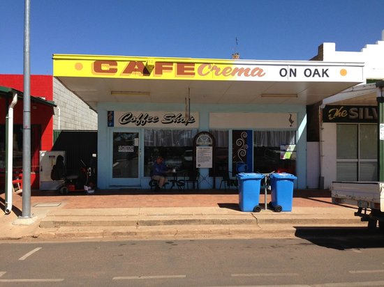 Cafe Crema on Oak