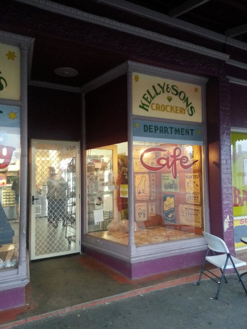 Mount Morgan Hot Bread Shop - Dentists Australia 1