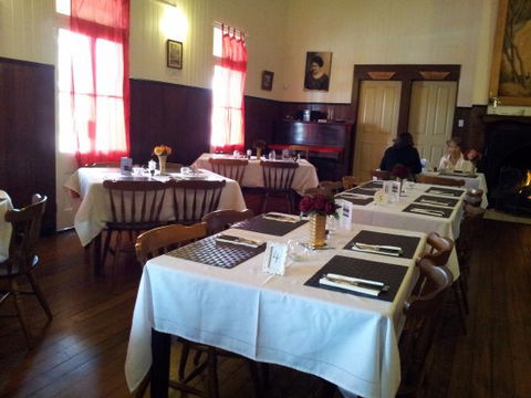 Ravenshoe Hotel - Dentist Find 0
